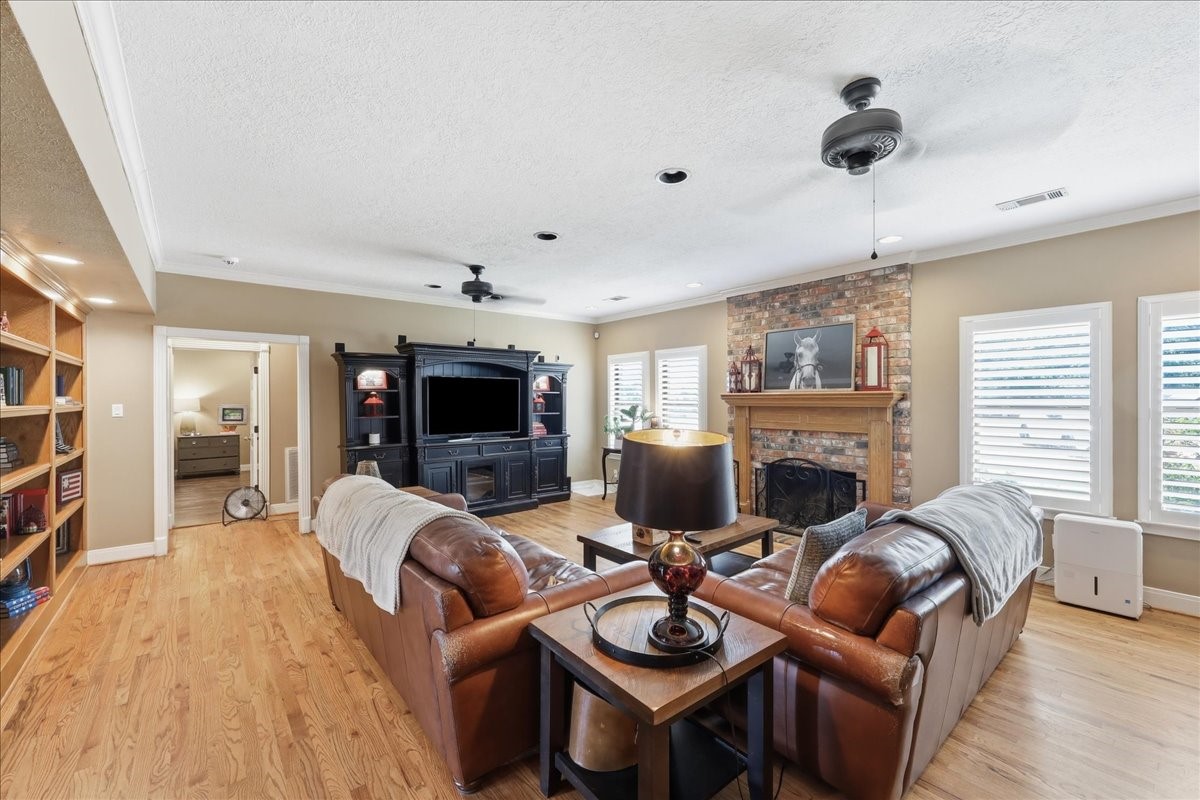 6411 North Farm To Market 565 Road Baytown, TX 77523 - Photo 7 of 40