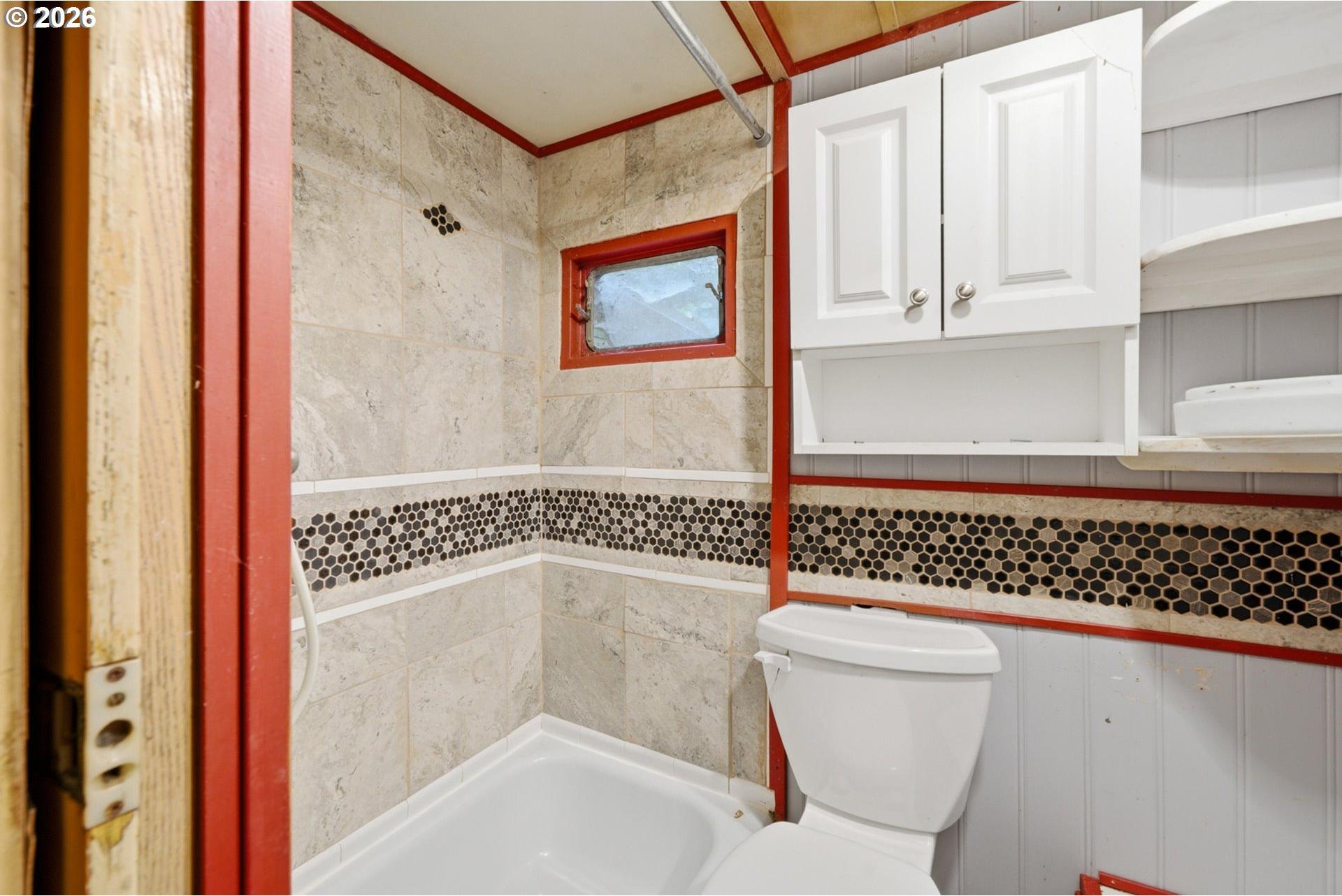 1845 Deer Ridge Road Tillamook, OR 97141 - Photo 11 of 32 Gallery Image 11