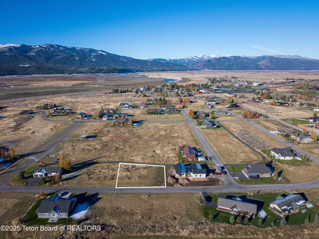 $215,000 | Lot 70 Columbine Street, Alpine, WY 83128