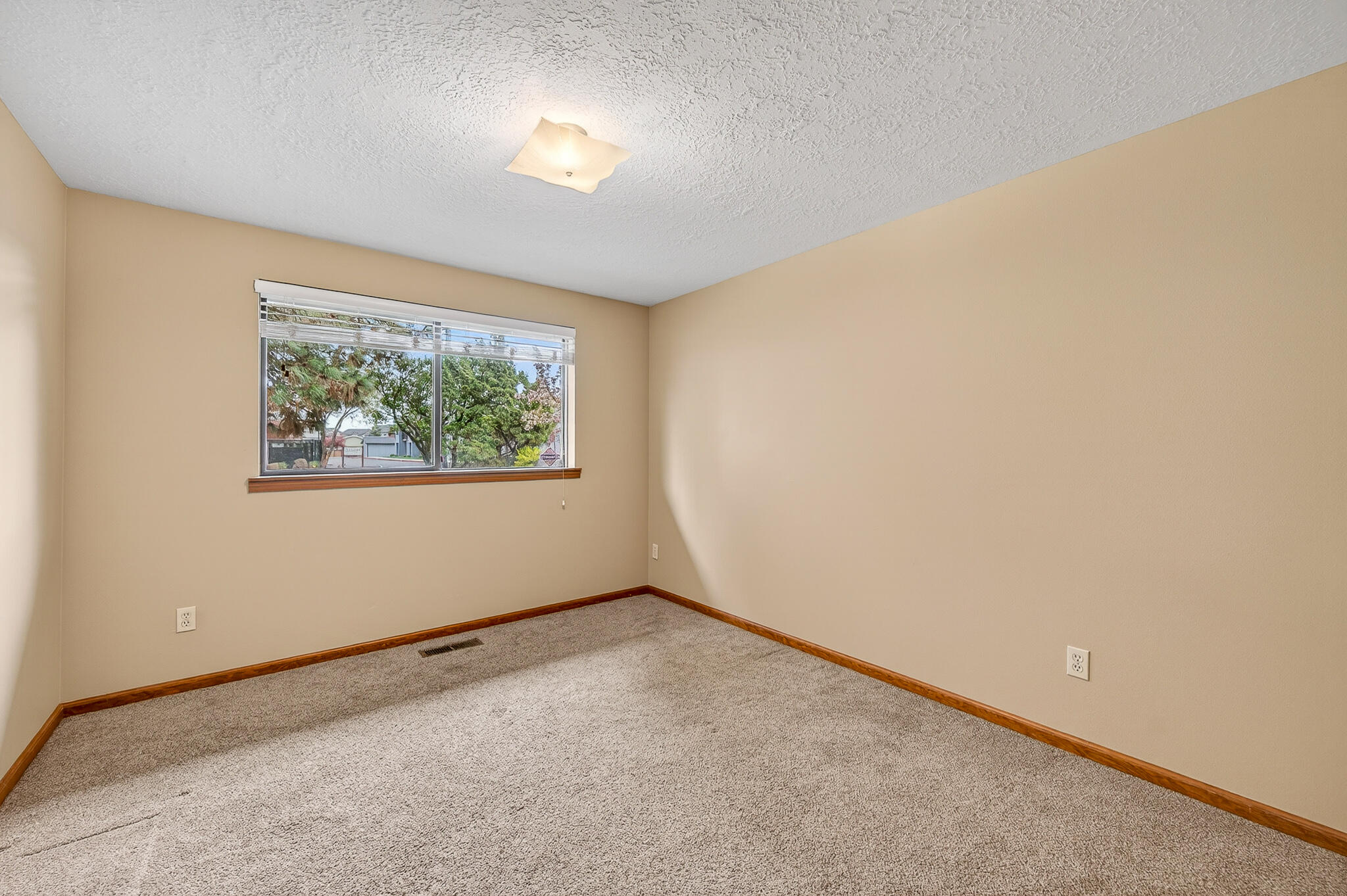 2747 Southwest 23rd Street Redmond, OR 97756 - Photo 30 of 38 Bedroom 2