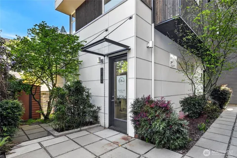 $1,049,000 | 4153 California Avenue Southwest, Seattle, WA 98116