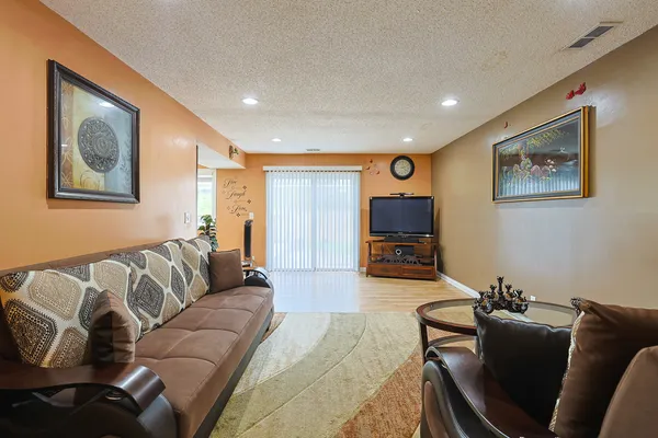 $309,900 | 4453 Bell Lane, Hanover Park, IL 60133