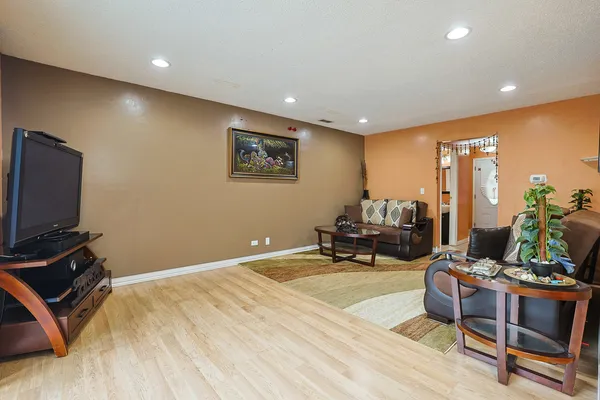 $309,900 | 4453 Bell Lane, Hanover Park, IL 60133