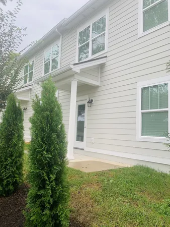 $1,700 | 807 Coles Ferry Pike, Lebanon, TN 37087