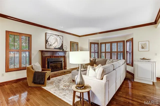 $499,000 | 15 Webster Oaks Drive, St. Louis, MO 63119