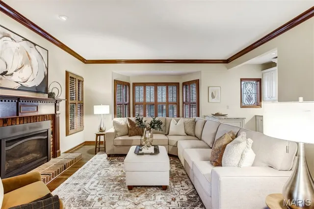 $499,000 | 15 Webster Oaks Drive, St. Louis, MO 63119