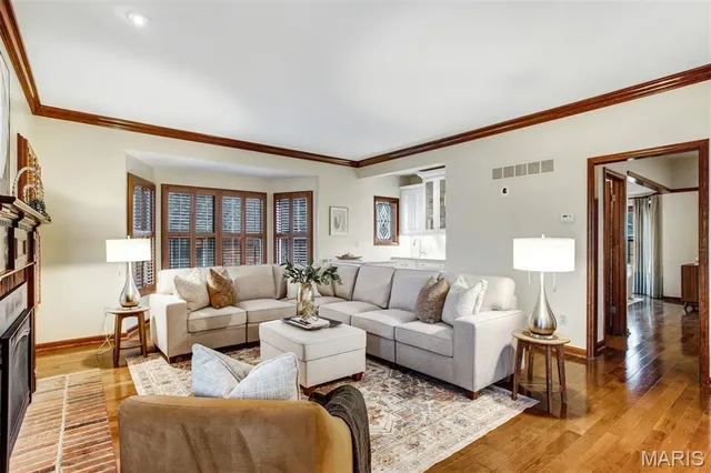 $499,000 | 15 Webster Oaks Drive, St. Louis, MO 63119