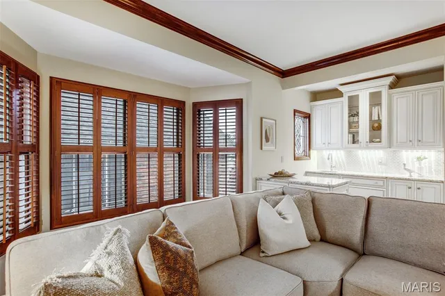 $499,000 | 15 Webster Oaks Drive, St. Louis, MO 63119