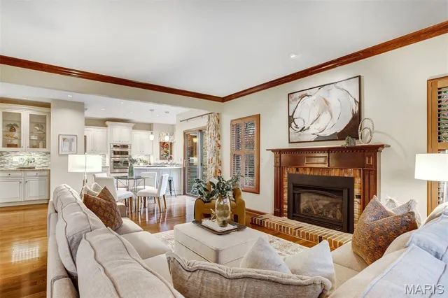 $499,000 | 15 Webster Oaks Drive, St. Louis, MO 63119