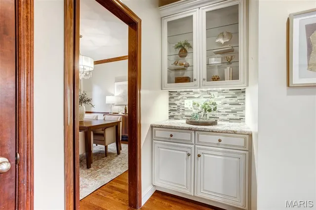 $499,000 | 15 Webster Oaks Drive, St. Louis, MO 63119