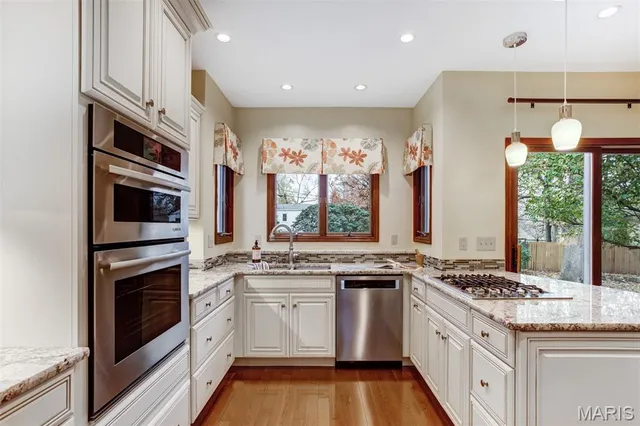 $499,000 | 15 Webster Oaks Drive, St. Louis, MO 63119