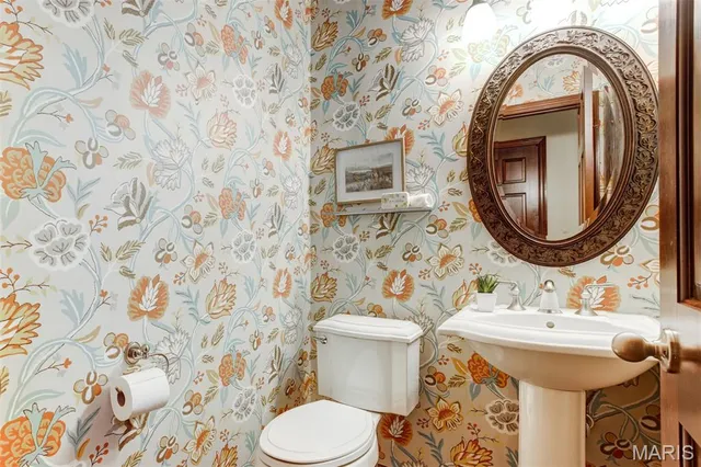 $499,000 | 15 Webster Oaks Drive, St. Louis, MO 63119