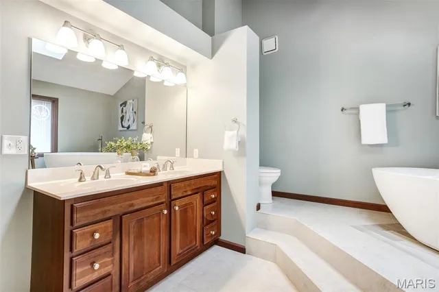 $499,000 | 15 Webster Oaks Drive, St. Louis, MO 63119