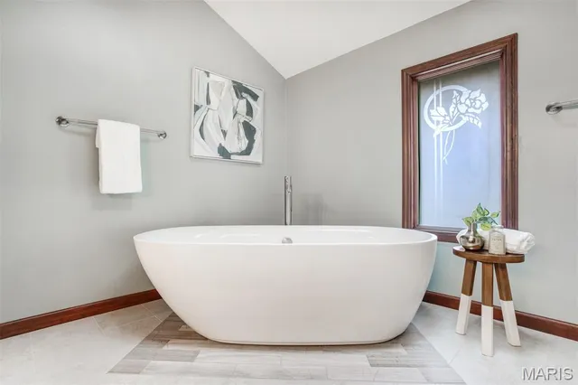 $499,000 | 15 Webster Oaks Drive, St. Louis, MO 63119