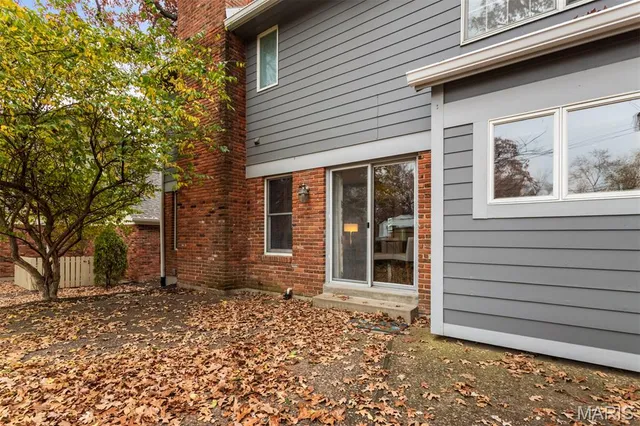 $499,000 | 15 Webster Oaks Drive, St. Louis, MO 63119