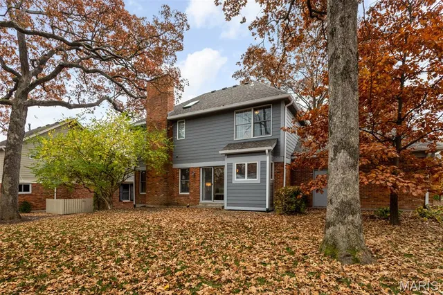 $499,000 | 15 Webster Oaks Drive, St. Louis, MO 63119