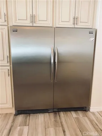 a close view of sink and tap