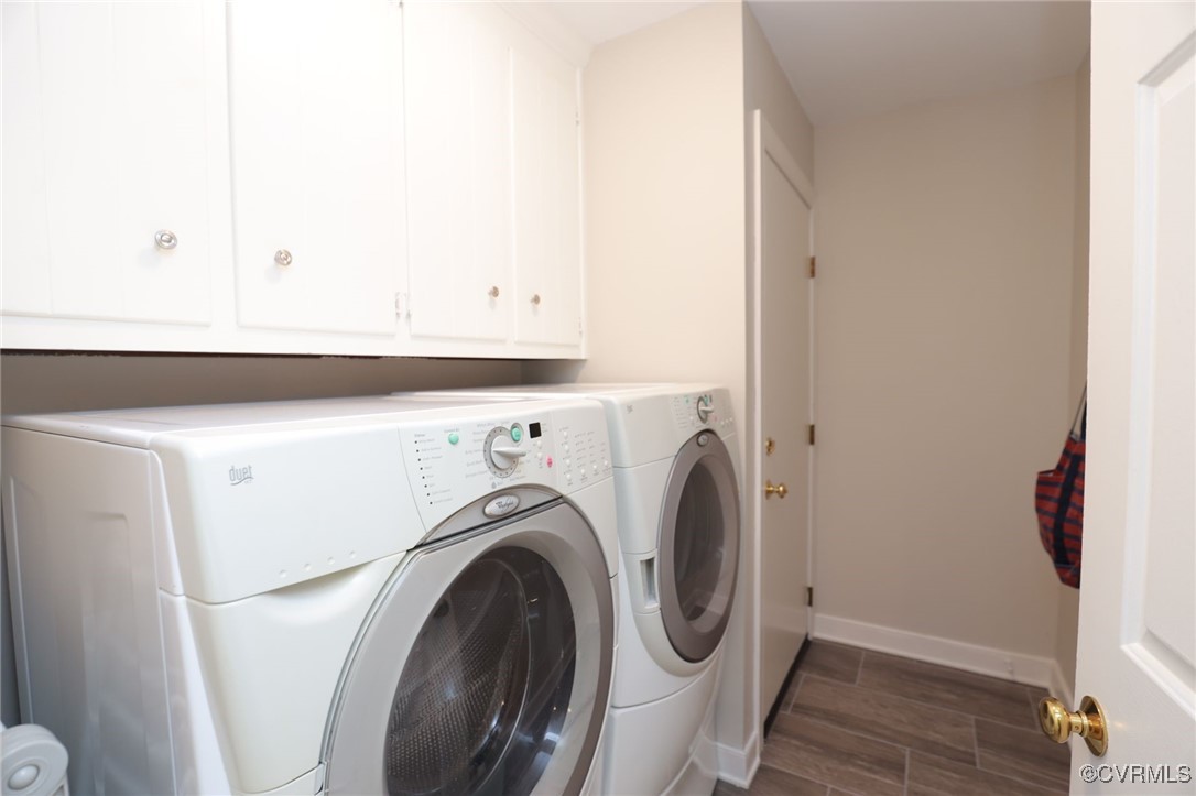 12830 Foxstone Road Midlothian, VA 23113 - Photo 20 of 42 a utility room with dryer and washer