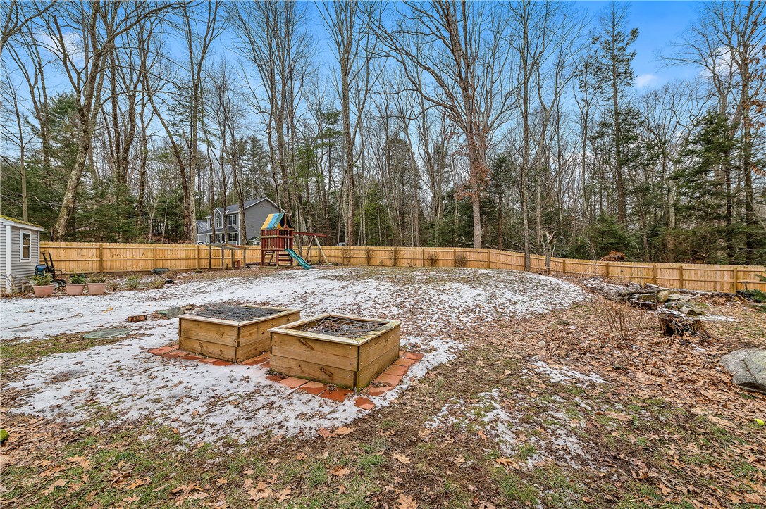 671 Reservoir Road Burrillville, RI 02859 - Photo 5 of 31