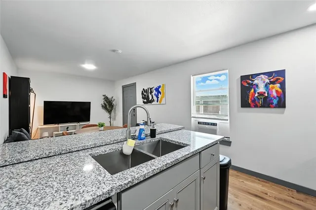 $649,000 | 127 Browning Drive, Arlington, TX 76010