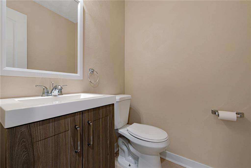 1505 Fallen Timber Road Elizabeth, PA 15037 - Photo 12 of 25 Gallery Image 12