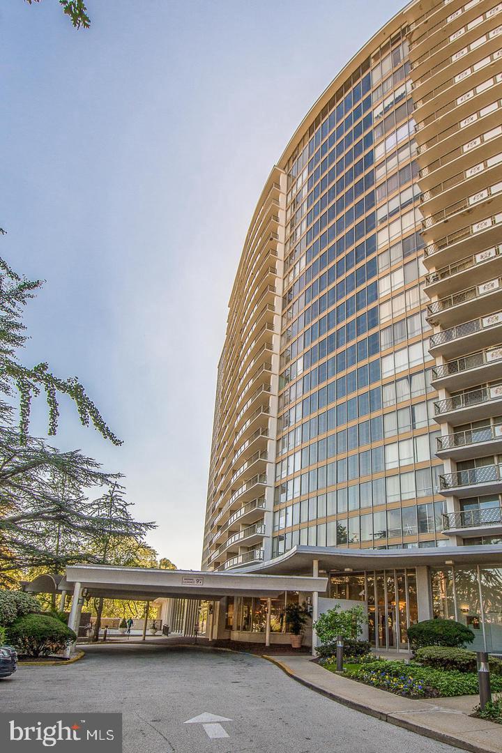 3900 West Ford Road, Unit 14K Philadelphia, PA 19131 - Photo 5 of 53 Sleek modern living in a stunning high-rise.