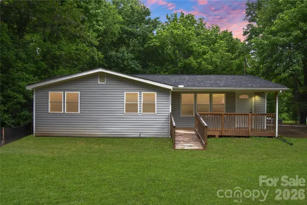$219,900 | 2823 Jt Posse Drive, Claremont, NC 28610