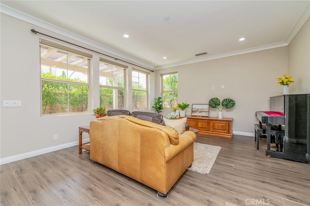 167 Overbrook Irvine, CA 92620 - Photo 4 of 24