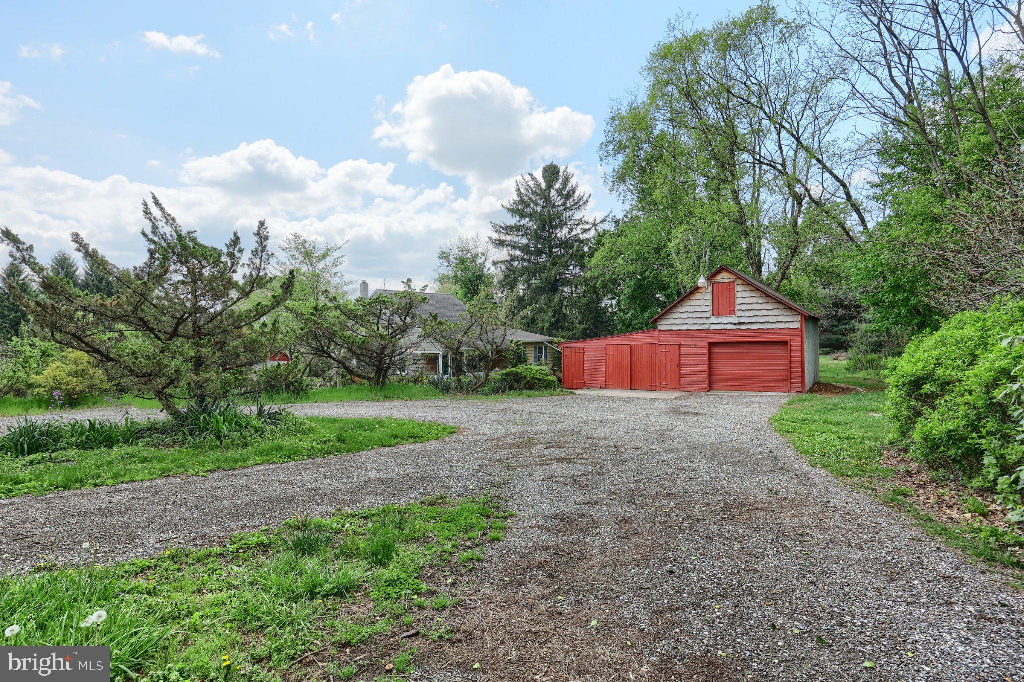 1974 Yingling Drive Spring Grove, PA 17362 - Photo 12 of 69 Charming home with vibrant greenery.