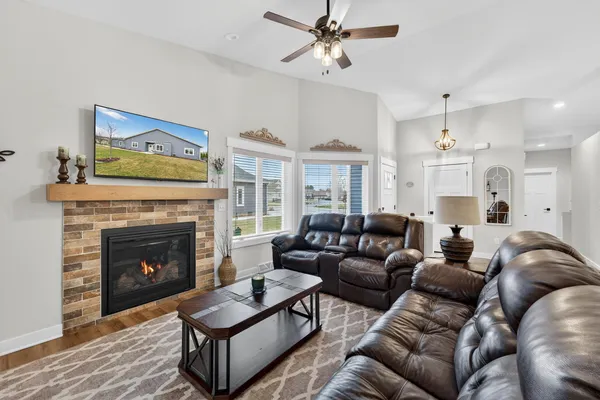 $429,900 | W206N16159 Stonebrook Drive, Jackson, WI 53037