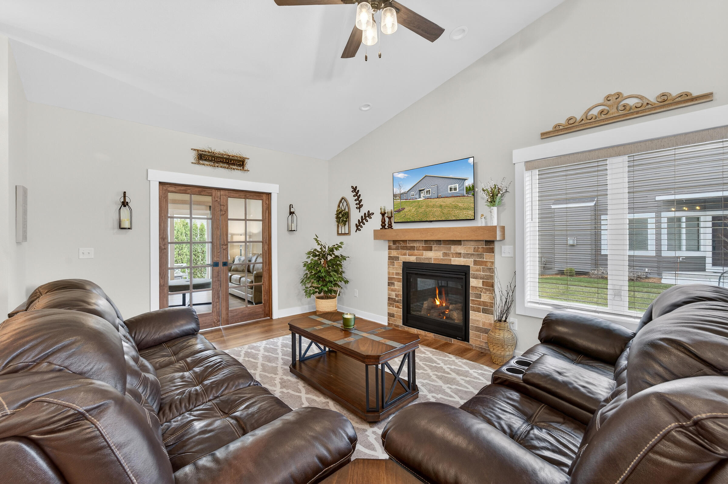 W206N16159 Stonebrook Drive Jackson, WI 53037 - Photo 9 of 23 Big windows in living room