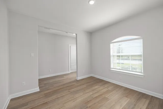 $2,990 | 3118 Banyan Drive, Texas City, TX 77510