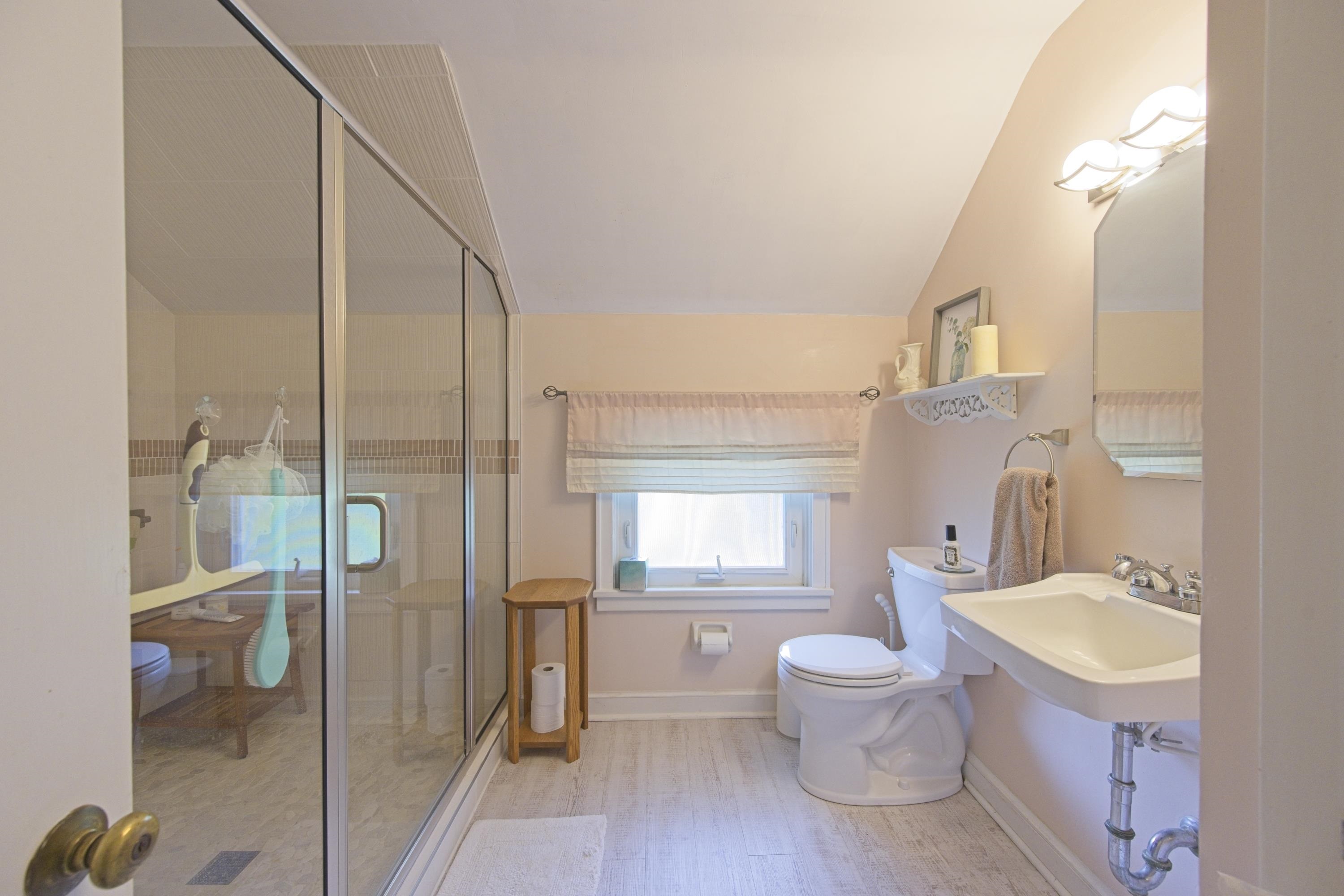 304 10th Baraboo, WI 53913 - Photo 17 of 28