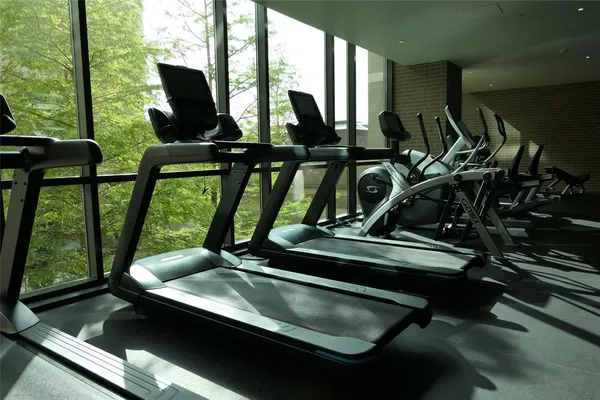 $2,650 | 5320 East Mockingbird Lane, Unit L302, Dallas, TX 75206