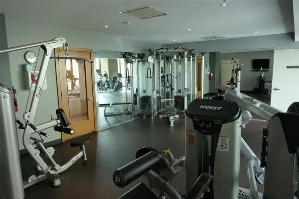 $2,650 | 5320 East Mockingbird Lane, Unit L302, Dallas, TX 75206