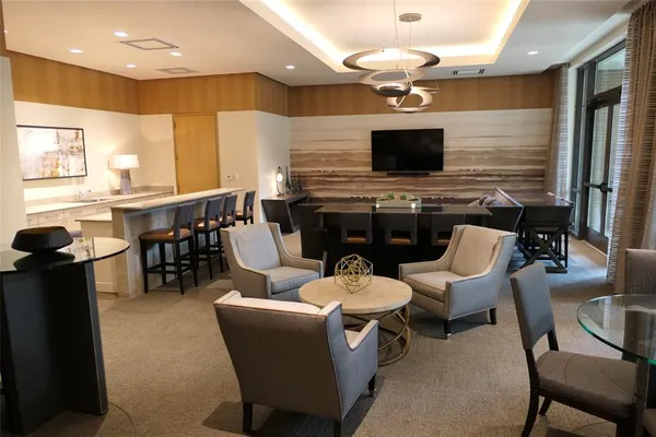 $2,650 | 5320 East Mockingbird Lane, Unit L302, Dallas, TX 75206