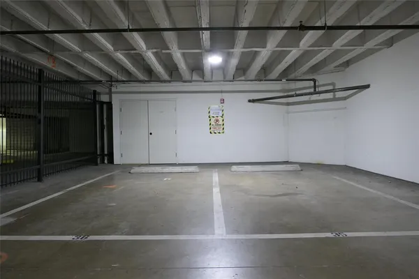 $2,650 | 5320 East Mockingbird Lane, Unit L302, Dallas, TX 75206