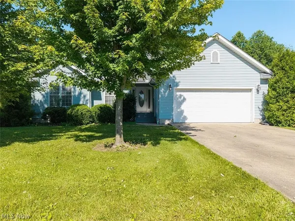 $289,000 | 3029 Cinnamon Drive West, West Salem, OH 44287