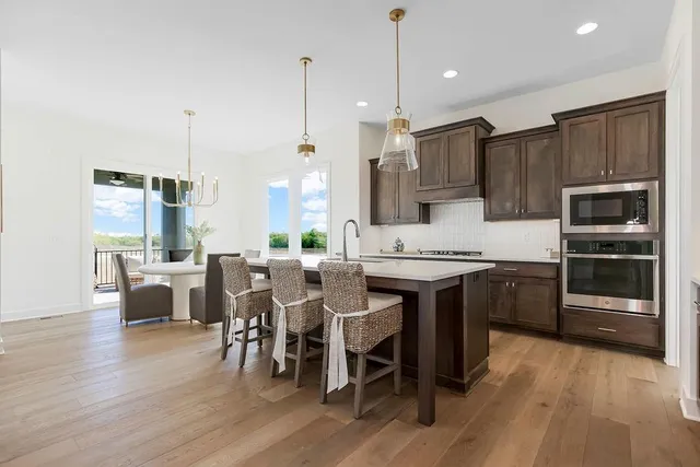 $723,009 | 25374 West 91st Terrace, Lenexa, KS 66227