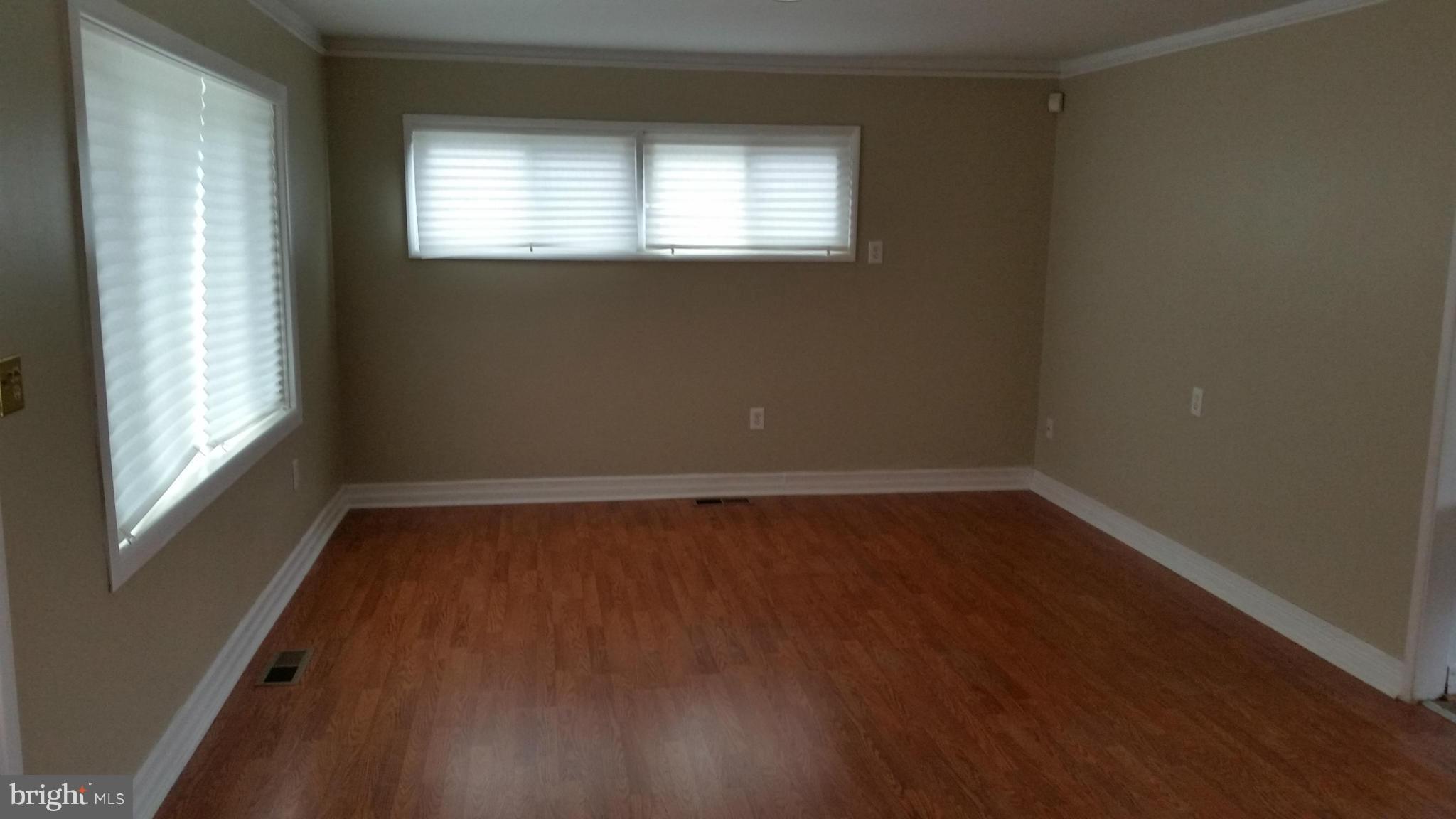 8704 Stockwell Road Baltimore, MD 21234 - Photo 3 of 19 Living Room