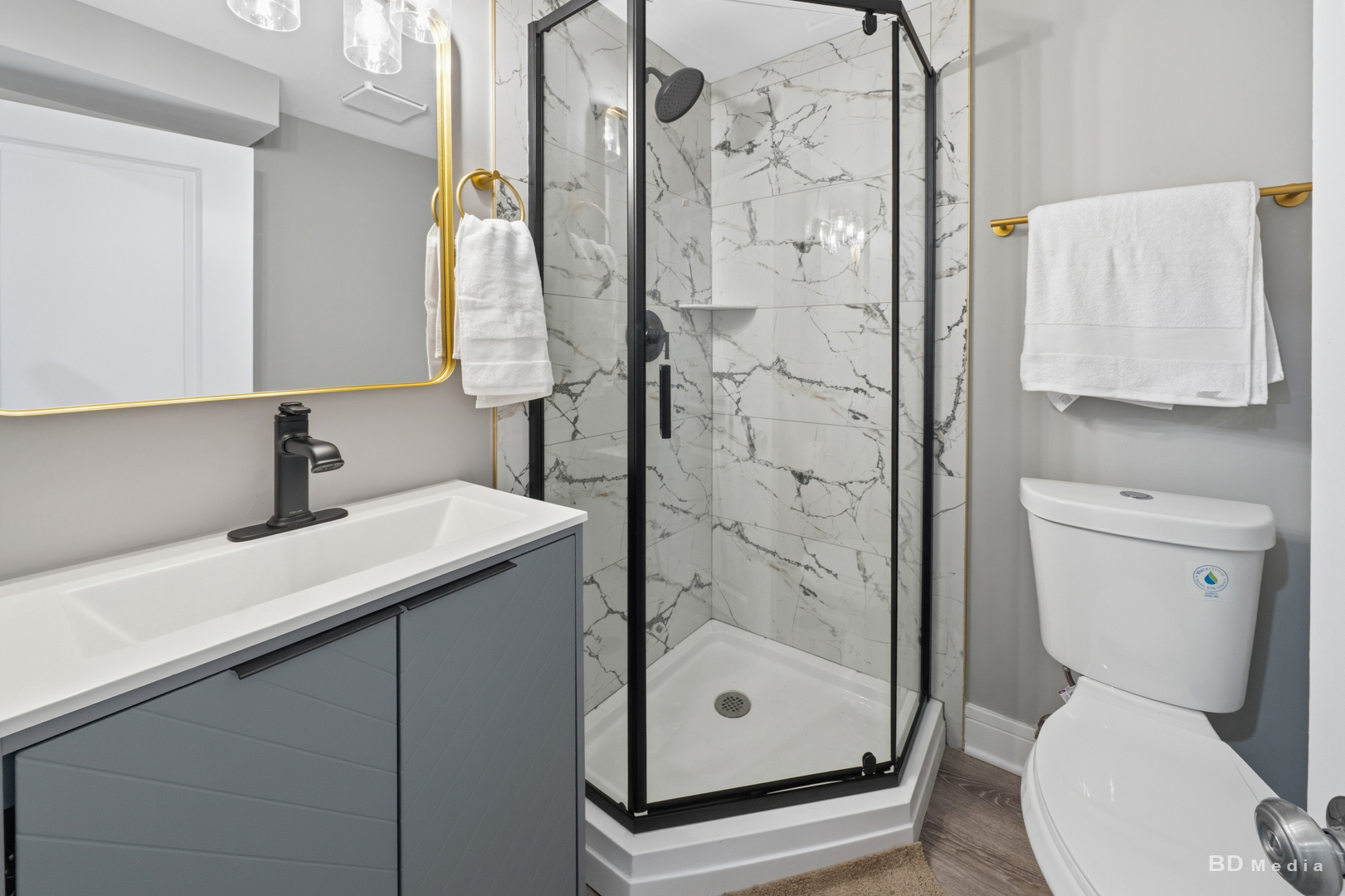 7307 South Peoria Street Chicago, IL 60621 - Photo 18 of 45 a bathroom with a shower sink mirror and toilet