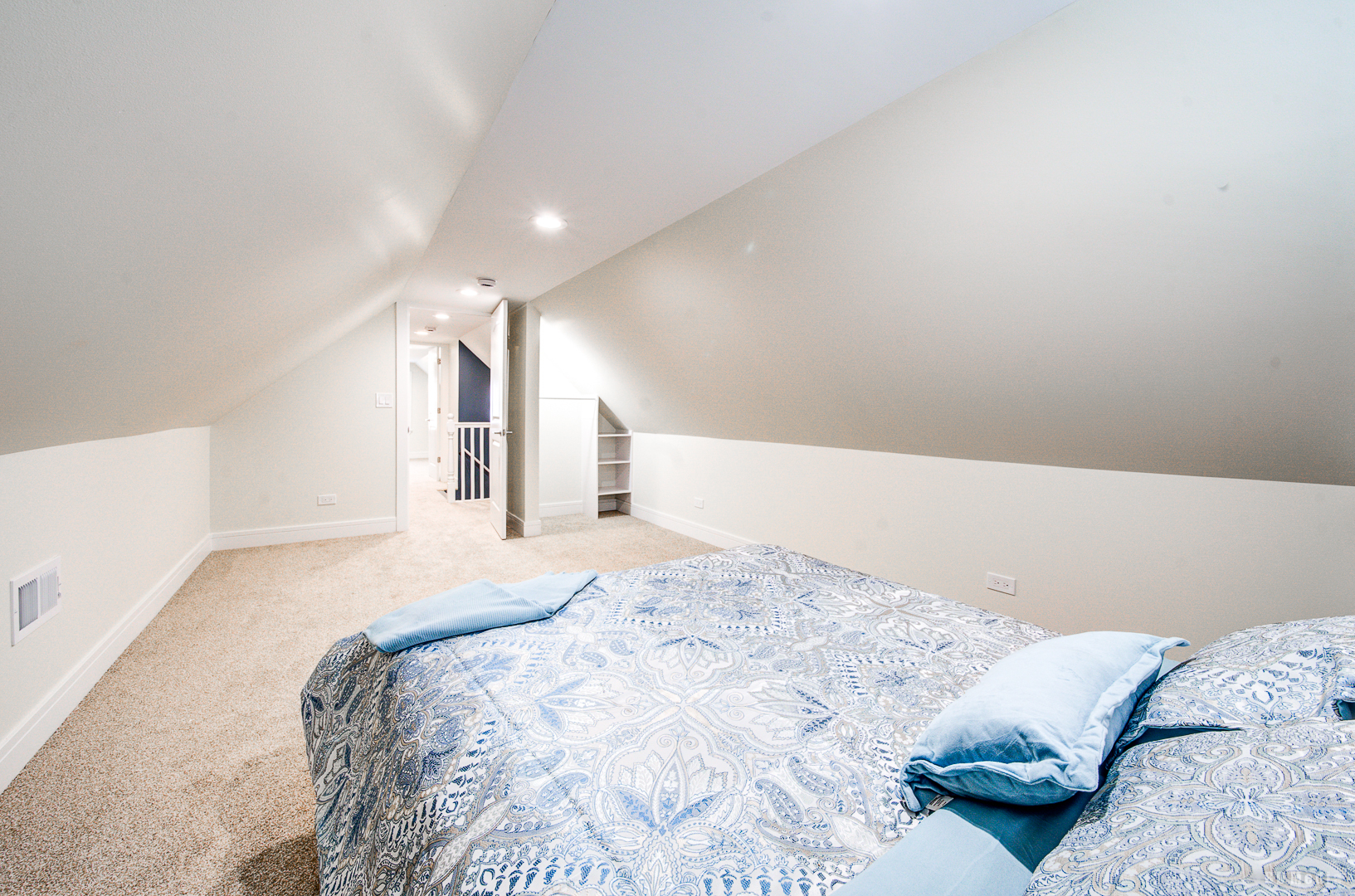 7307 South Peoria Street Chicago, IL 60621 - Photo 22 of 45 a bedroom with a bed and a window