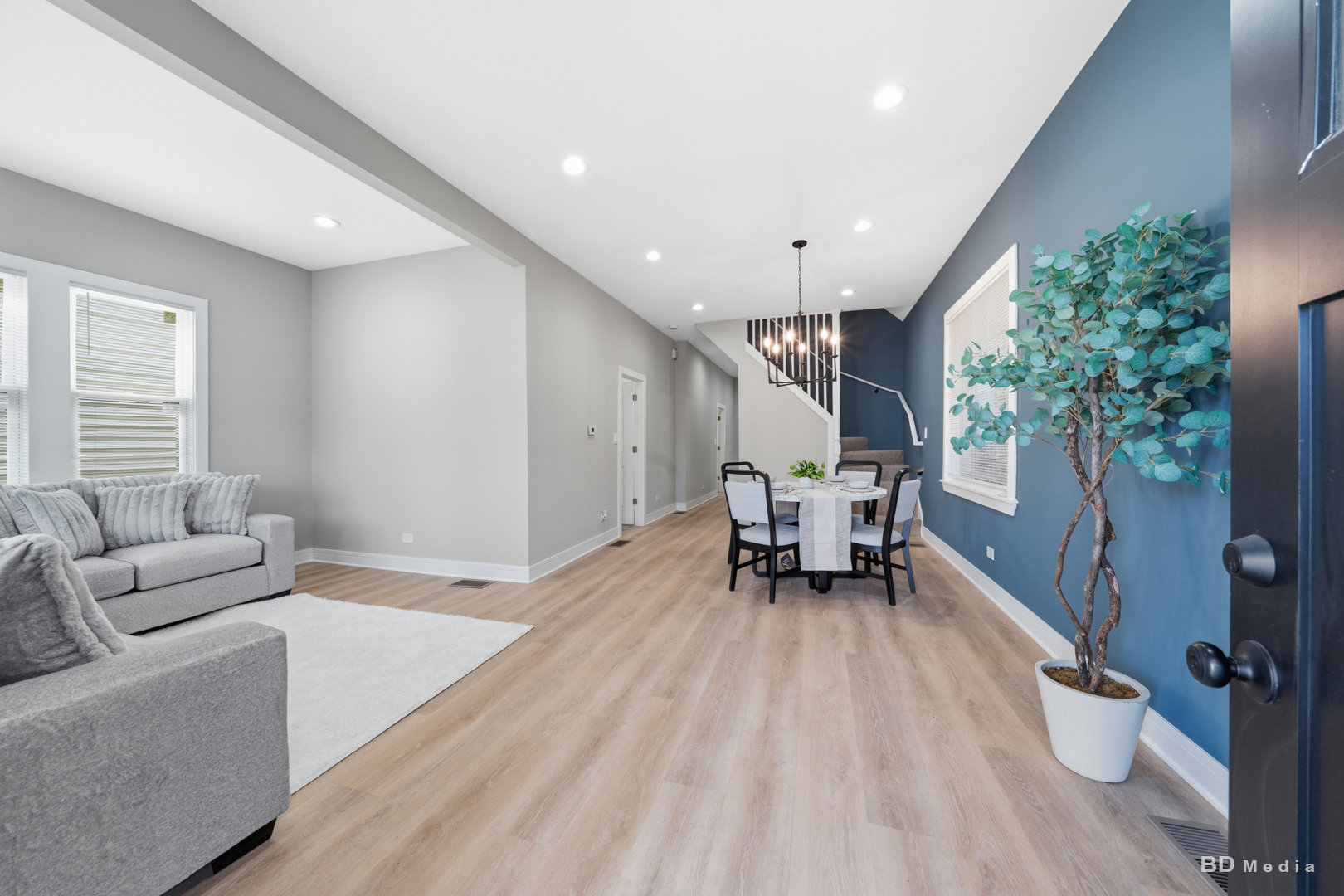 7307 South Peoria Street Chicago, IL 60621 - Photo 6 of 45 a living room with furniture and a table