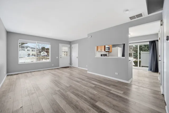 $275,000 | 1372 Normantown Road, Unit 1372, Naperville, IL 60564