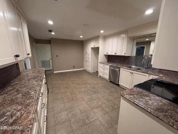 $430,000 | 3320 Caverns Road, Marianna, FL 32446