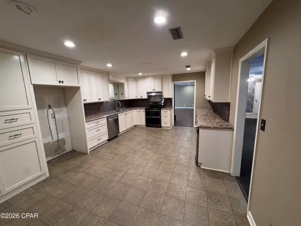 $430,000 | 3320 Caverns Road, Marianna, FL 32446