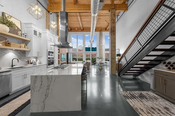 $640,000 | 210 West 5th Street, Unit 108, Kansas City, MO 64105