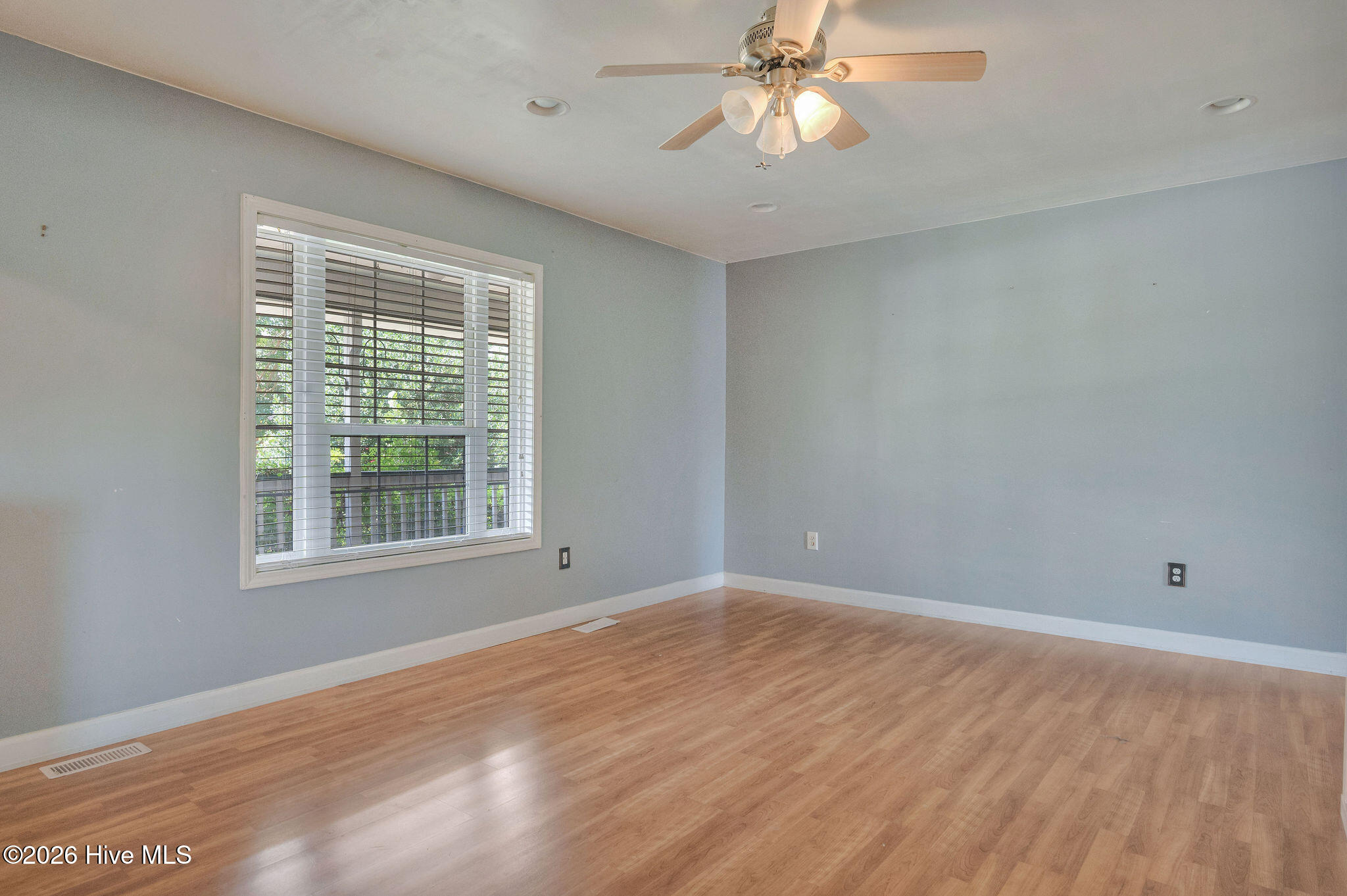 116 Jones Street Holly Ridge, NC 28445 - Photo 6 of 42