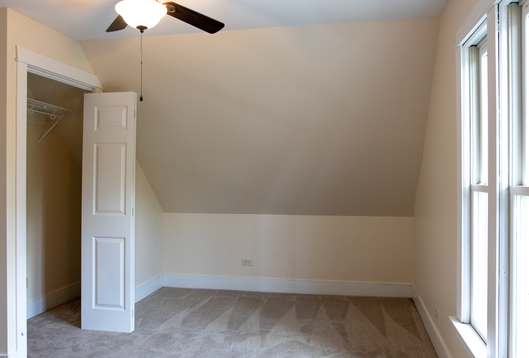 277 Lessenden Place Elgin, IL 60120 - Photo 13 of 18 Gallery Image 13