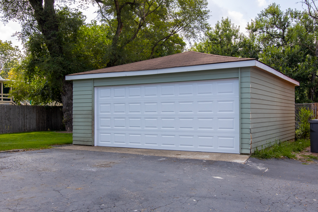 277 Lessenden Place Elgin, IL 60120 - Photo 15 of 18 Gallery Image 15